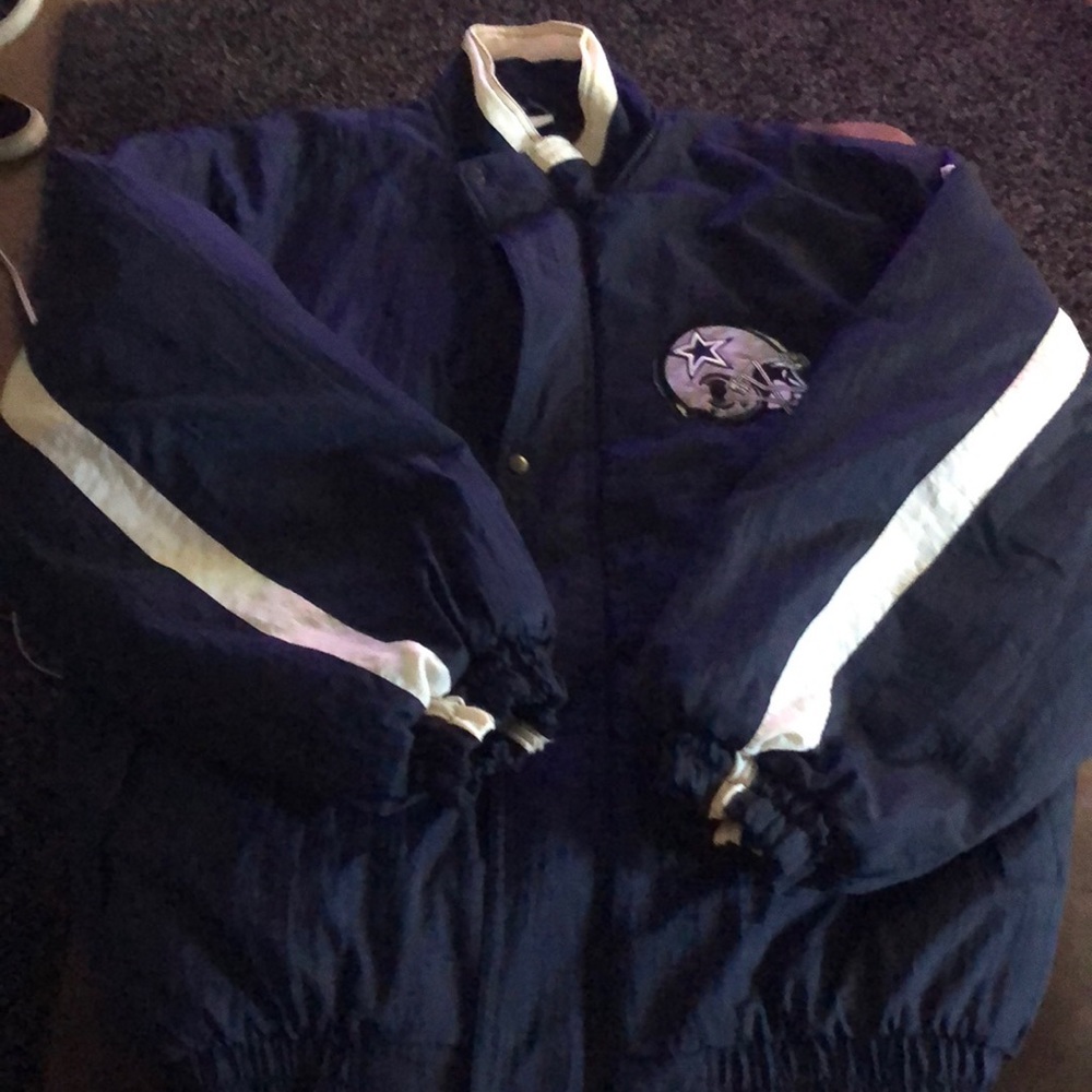 Jacket - Picture 3 of 4